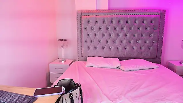 Lia adamsss online show from December 17, 12:49 am