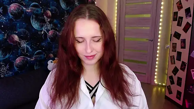 Snapshot of BarbiePieer chatting on October 6, 2:23 pm BarbiePieer online show from October 6, 2:23 pm