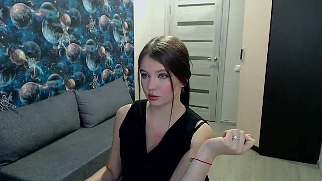 Snapshot of GinnyBlacky chatting on September 19, 4:28 pm GinnyBlacky online show from September 19, 4:28 pm