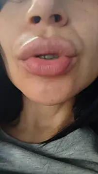 Elowyn online show from March 11, 7:38 pm