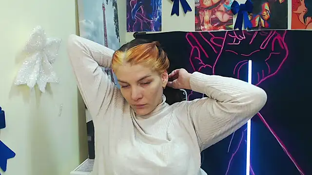 VanessaRey  online show from February 1, 7:51 am