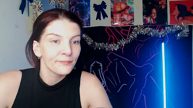 VanessaRey  online show from December 15, 8:30 am