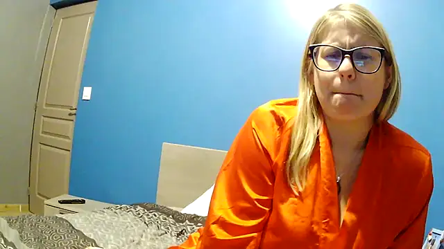 lady gloria69 online show from October 3, 8:25 pm