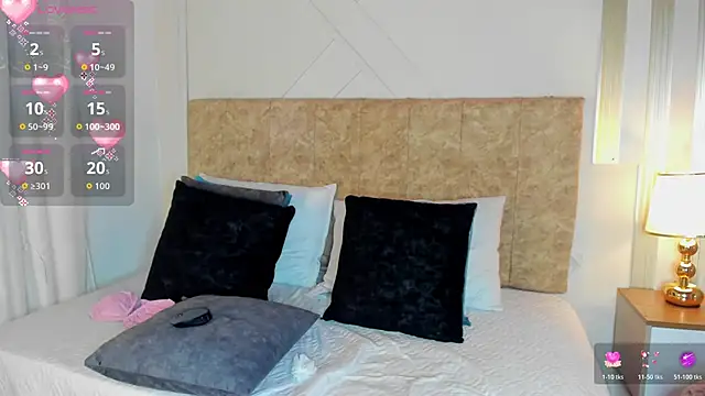 angelinarouse  online show from November 17, 12:50 pm