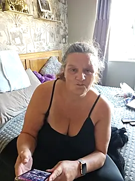 MissQueenBeex online show from October 5, 11:37 am