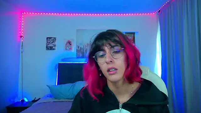 goth minerva online show from February 22, 1:34 pm