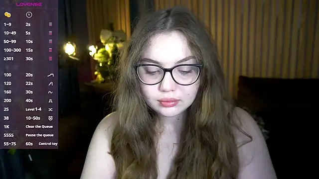 LuxSopphia online show from January 16, 8:16 pm