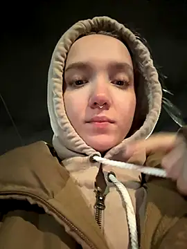 bambi lu online show from November 2, 5:38 pm