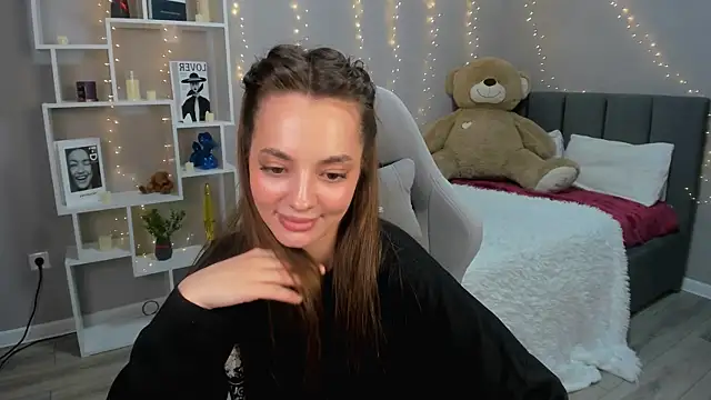 MelanieAlves online show from February 11, 12:39 pm