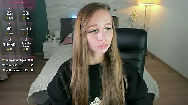 Amy Waynee online show from September 23, 8:40 pm