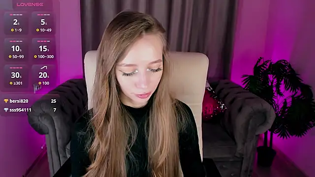 Amy Waynee online show from October 16, 11:29 pm