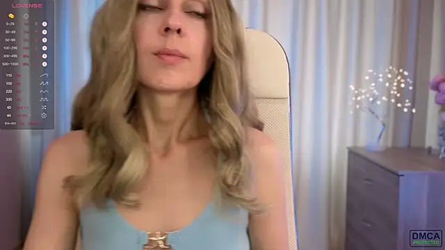 mis seductive online show from July 8, 9:55 am