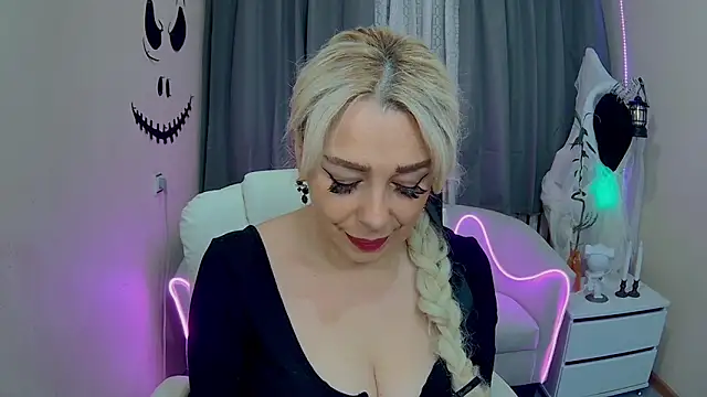 KatrinaCharm online show from October 23, 6:19 am