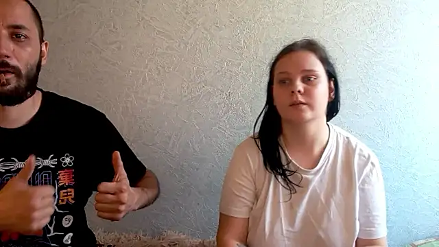 SweetPiggyx online show from May 4, 1:48 pm