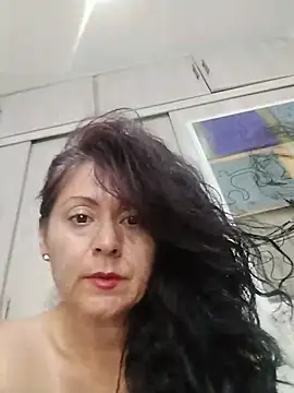 lunadicty online show from May 15, 11:40 pm