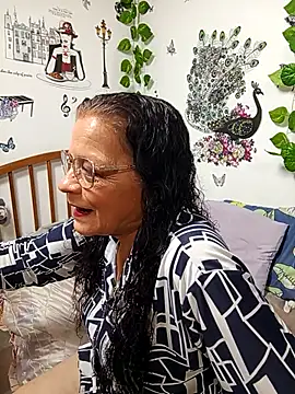 katrina perez online show from April 17, 10:23 pm