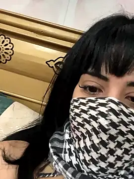 QueenLujaine online show from January 18, 9:16 am