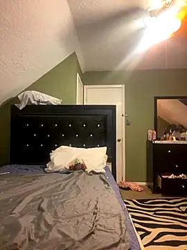 bankruptbabe online show from September 17, 5:27 am