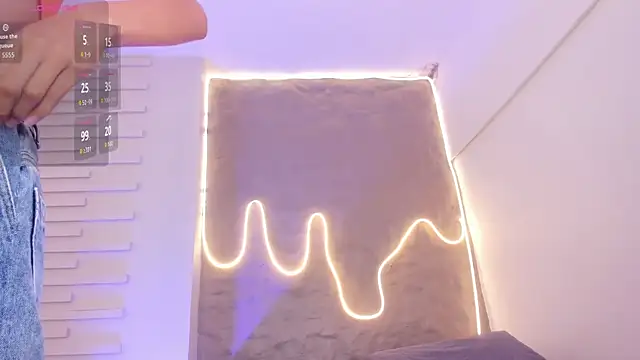 Dulce Quintana online show from November 22, 12:19 pm