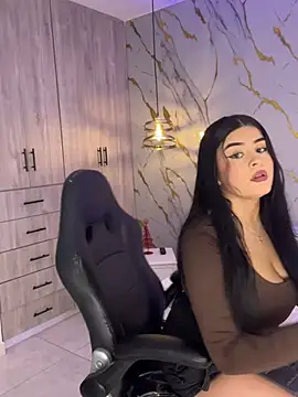 Kariina  69 online show from April 8, 2:35 am