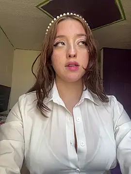 Baby  Otaku online show from September 19, 6:51 pm