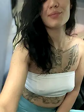 Snapshot of MeekyRich chatting on September 10, 3:39 am MeekyRich online show from September 10, 3:39 am