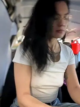 Snapshot of MeekyRich chatting on September 30, 4:51 am MeekyRich online show from September 30, 4:51 am