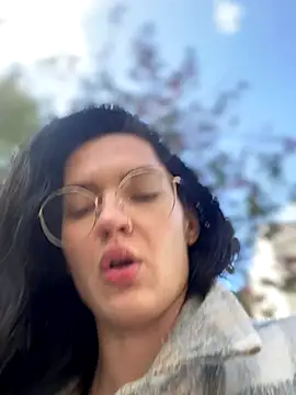 Snapshot of MeekyRich chatting on September 15, 8:11 am MeekyRich online show from September 15, 8:11 am