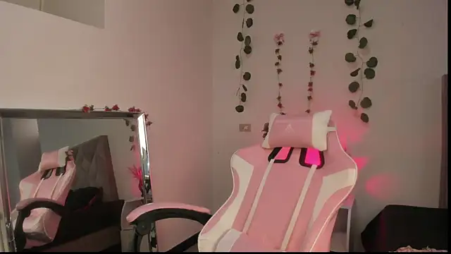 Paprika  online show from September 15, 5:53 pm