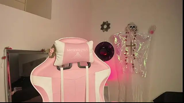 Paprika  online show from October 28, 6:24 pm