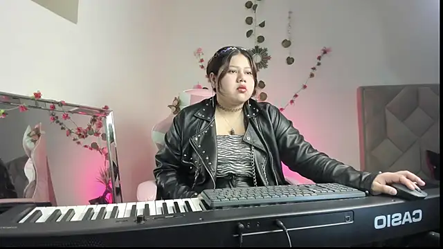 Paprika  online show from December 5, 7:37 pm