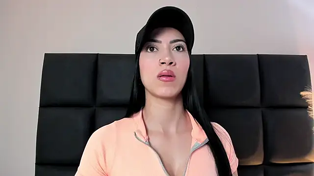 AbbieJoness  online show from December 16, 11:38 am