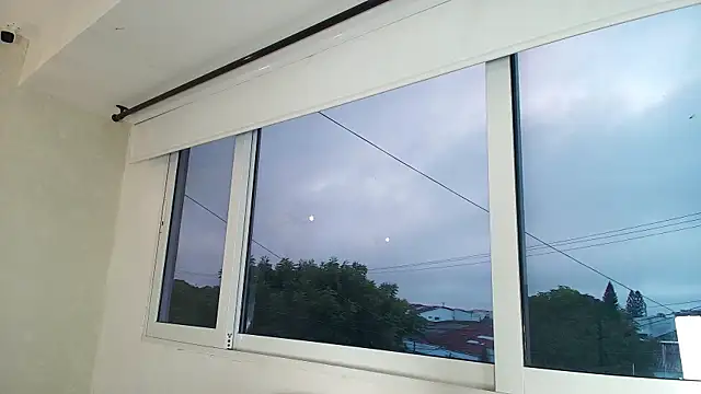  Victoria Collins online show from November 15, 11:11 am