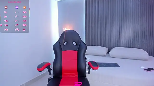 ciara blake online show from October 17, 7:50 pm