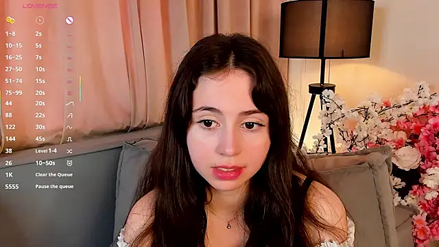 JulianaChapel online show from September 15, 8:44 am