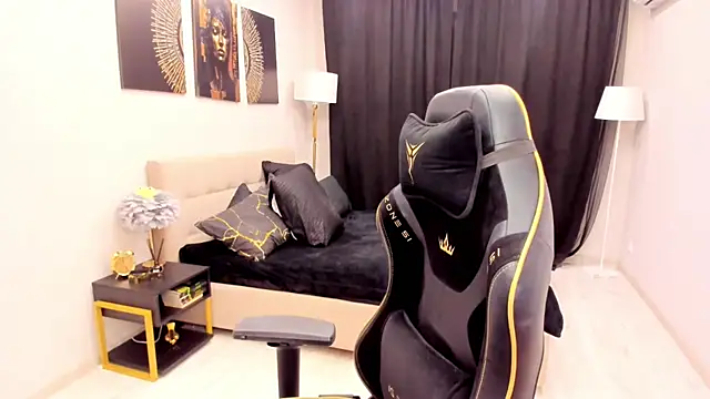 LindaSandy 1 online show from January 18, 7:48 am