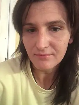 Snapshot of NikaSwan2831 chatting on September 9, 6:35 am NikaSwan2831 online show from September 9, 6:35 am