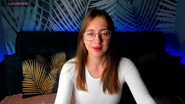 ChristyCrayme online show from September 8, 10:09 pm