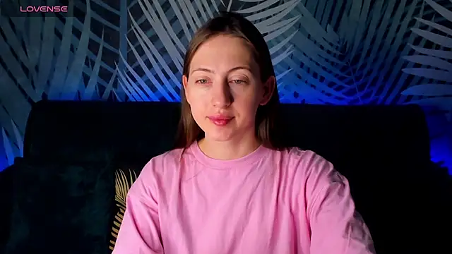 ChristyCrayme online show from December 16, 10:04 pm