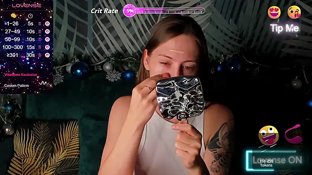 ChristyCrayme online show from January 14, 10:15 pm