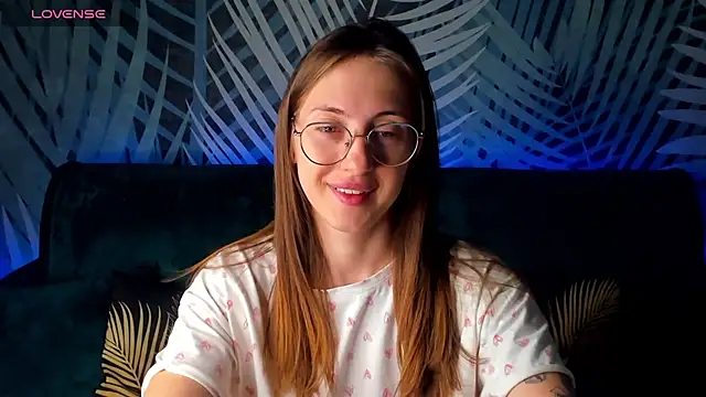 ChristyCrayme online show from October 15, 12:02 am