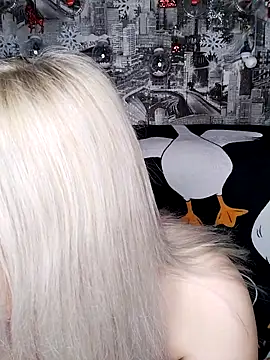 HoneyNelly online show from March 17, 10:03 pm