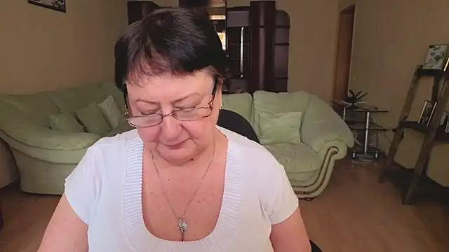 Margo Moll online show from March 1, 9:20 am