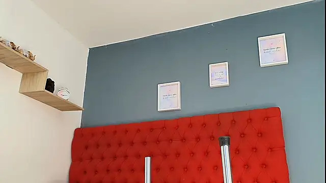 zuri villegas online show from October 9, 7:29 pm