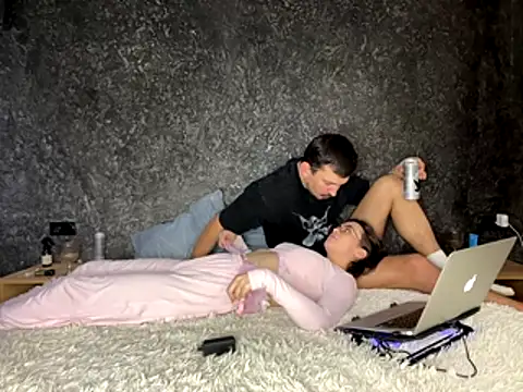 Bugs and Bunny online show from October 24, 8:49 pm