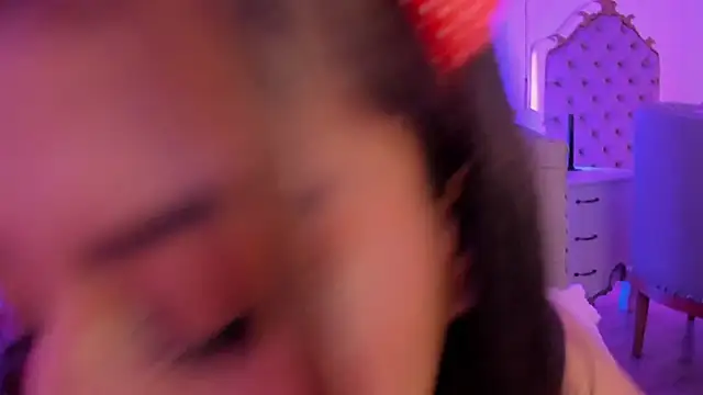 Yourwishisme val online show from March 10, 8:02 pm