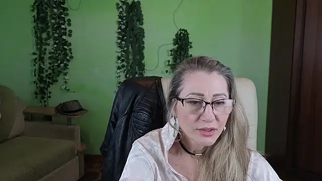 Habibi Honeyy online show from December 15, 11:15 am