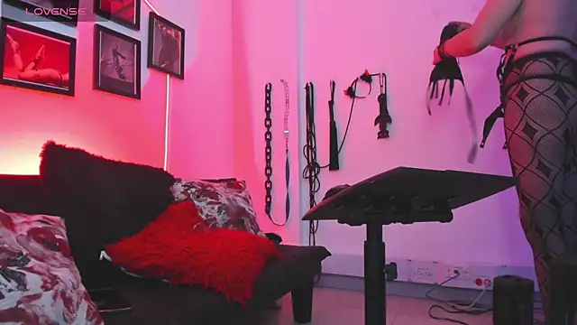 MistressNyx cg online show from November 27, 3:48 pm