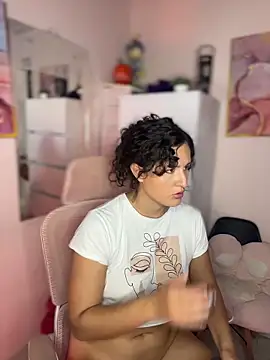 Dannaa Lovs online show from October 20, 5:27 pm