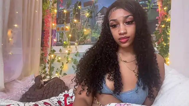 prettyblackgirl online show from April 4, 3:27 am